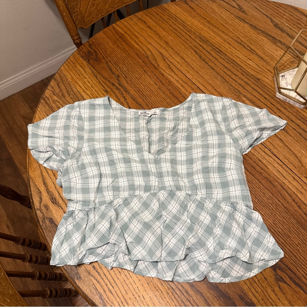 Y2K y2k preppy hollister checkered t shirt blouse excellent condition